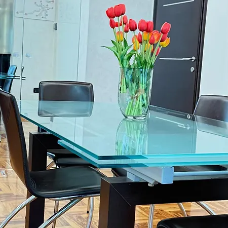 Apartament Luxury Av *
